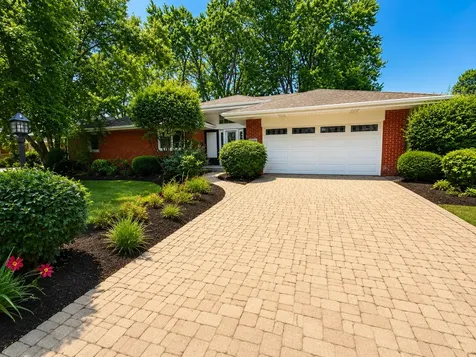924 Brookline Lane Park Ridge IL 60068