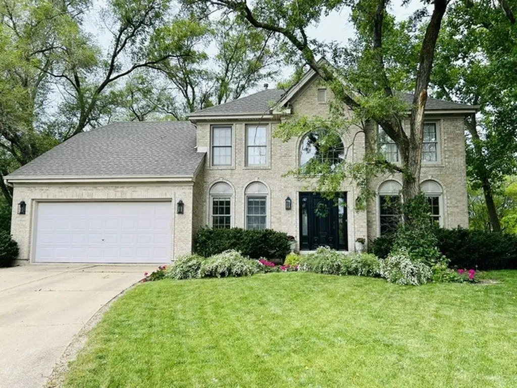 997 South Hampton Court Aurora IL 60506