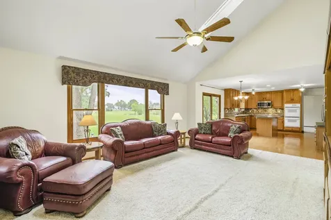 997 South Hampton Court Aurora IL 60506