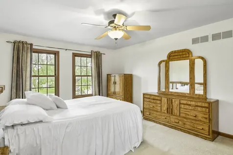997 South Hampton Court Aurora IL 60506