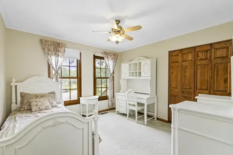 997 South Hampton Court Aurora IL 60506