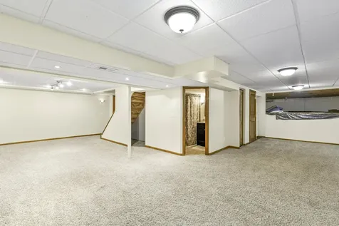 997 South Hampton Court Aurora IL 60506