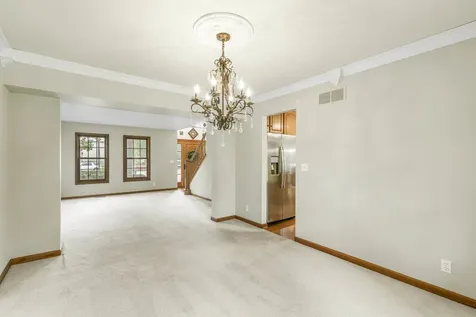 997 South Hampton Court Aurora IL 60506