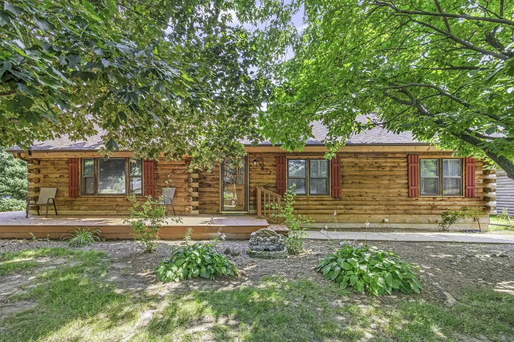 871 Lake Holiday Drive Lake Holiday IL 60548