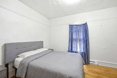 948 South 3rd Street Rockford IL 61104