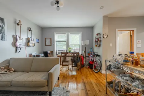 1414 West Pratt Boulevard Chicago IL 60626