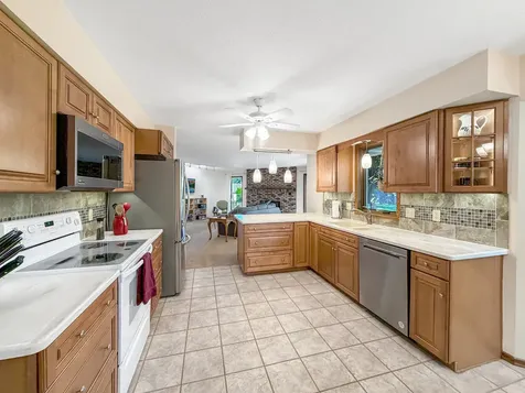 829 Sutton Place Freeport IL 61032