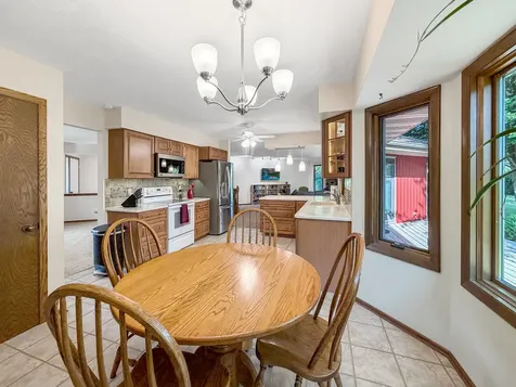 829 Sutton Place Freeport IL 61032