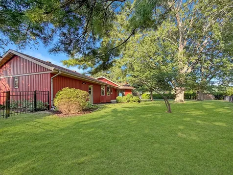 829 Sutton Place Freeport IL 61032
