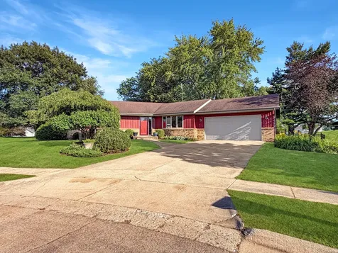 829 Sutton Place Freeport IL 61032