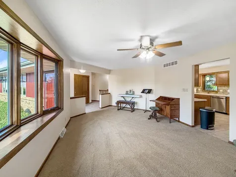 829 Sutton Place Freeport IL 61032