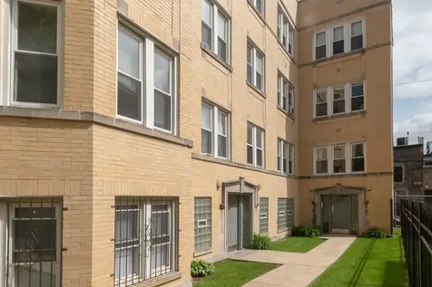 1933 West Crystal Street Chicago IL 60622