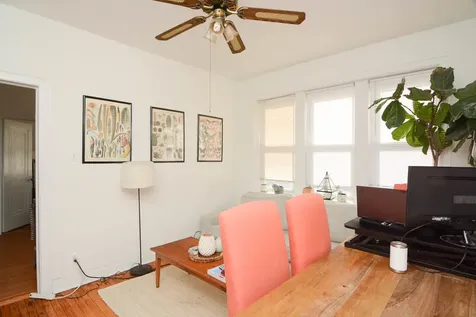 1933 West Crystal Street Chicago IL 60622