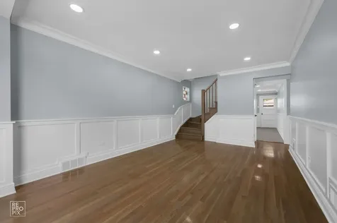 4329 West 81st Street Chicago IL 60652
