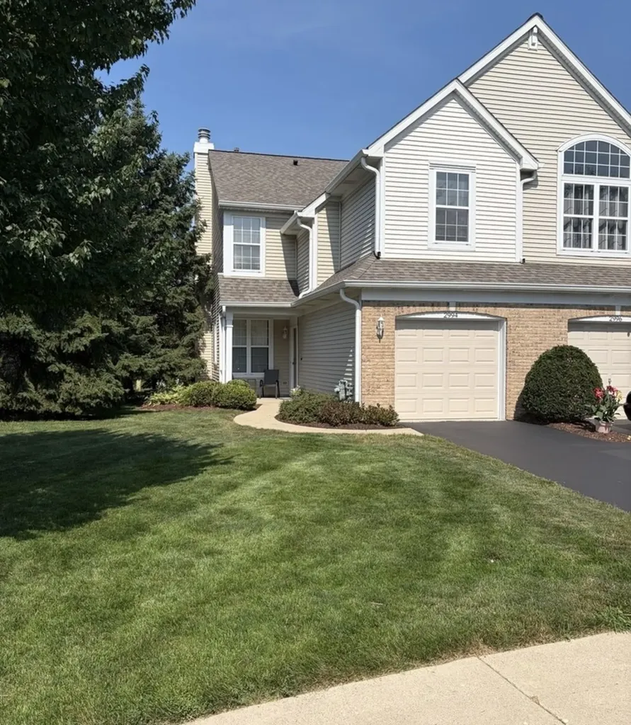 2994 Waters Edge Circle Aurora IL 60504