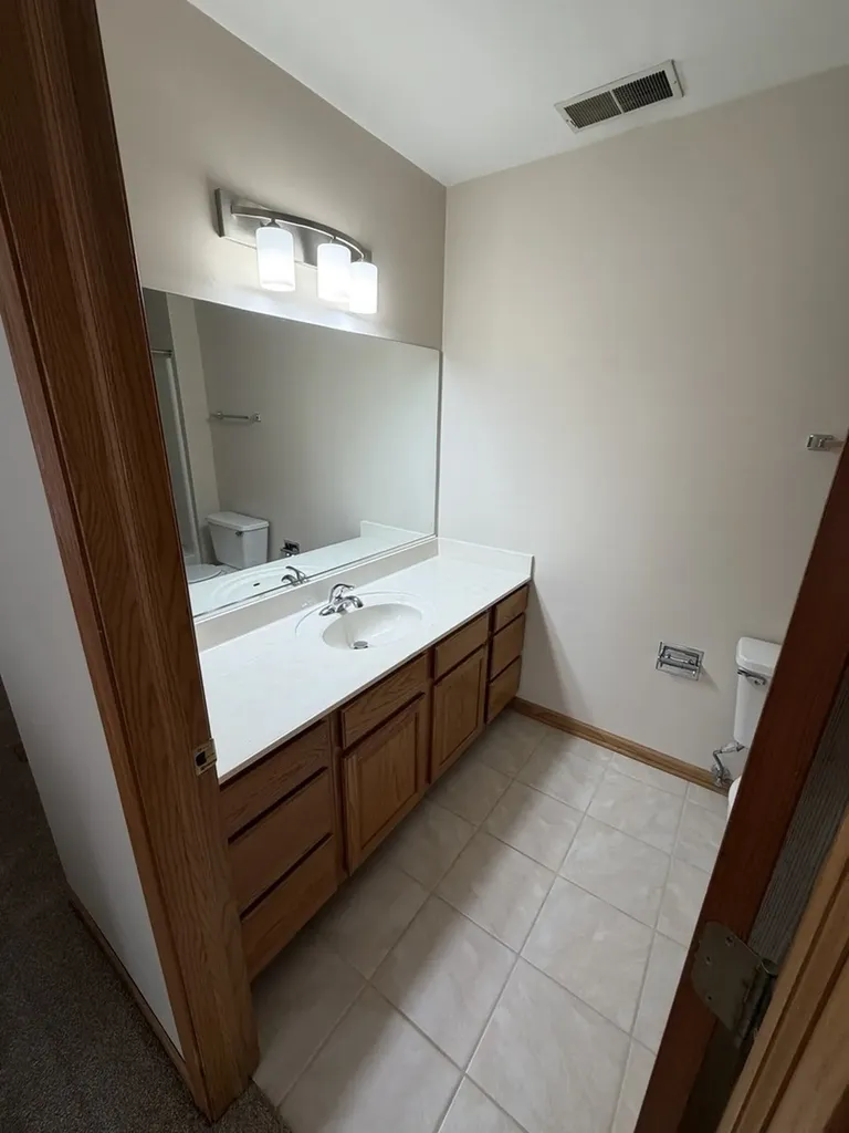 2994 Waters Edge Circle Aurora IL 60504