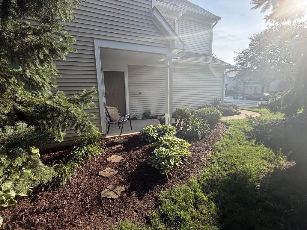 2994 Waters Edge Circle Aurora IL 60504