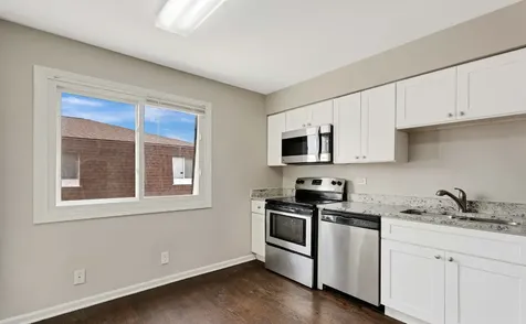 103 Harbor Drive Oswego IL 60543