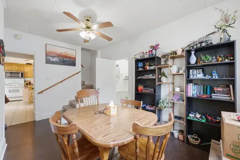 438 49TH Street Moline IL 61265
