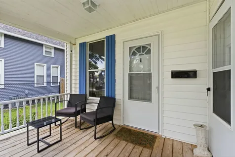 438 49TH Street Moline IL 61265