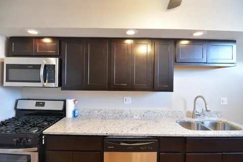 3241 North Damen Avenue Chicago IL 60618
