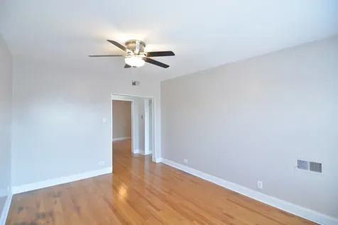 3241 North Damen Avenue Chicago IL 60618