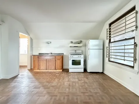 1609 North Mcvicker Street Chicago IL 60639