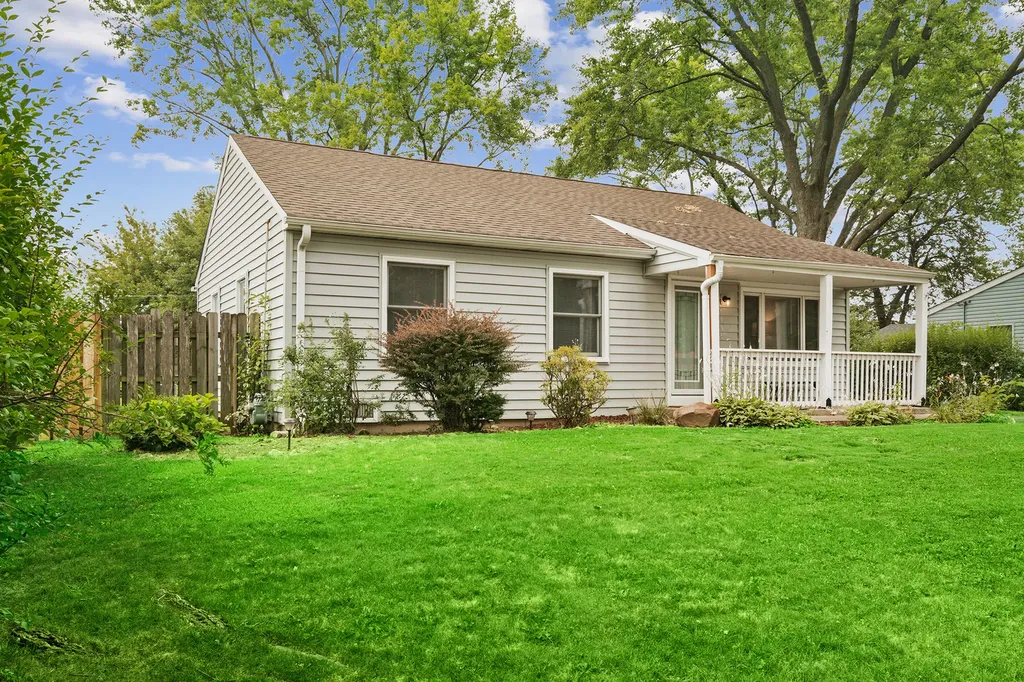 1005 East Lilac Drive Palatine IL 60074