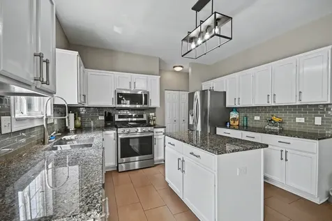 633 Briarcliff Drive Minooka IL 60447