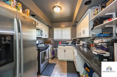 5750 South Lowe Avenue Chicago IL 60621