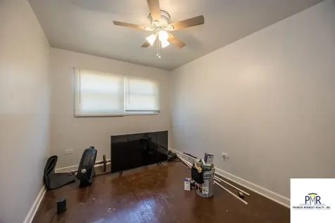 5750 South Lowe Avenue Chicago IL 60621
