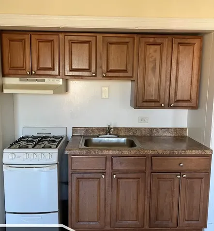 3335 West Diversey Avenue Chicago IL 60647
