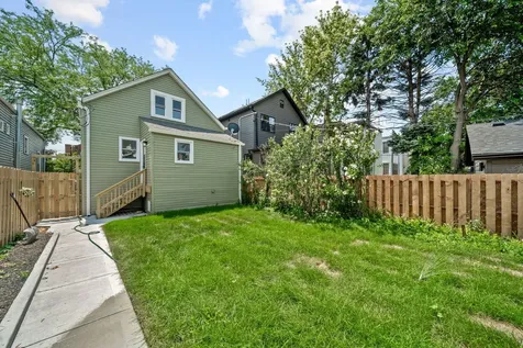 4842 West Warwick Avenue Chicago IL 60641