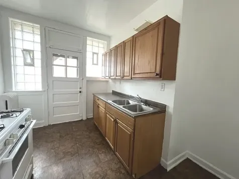 3721 West Cullom Avenue Chicago IL 60618
