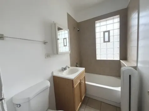 3721 West Cullom Avenue Chicago IL 60618
