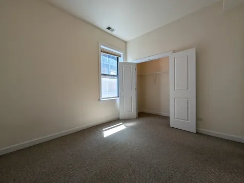 4715 North Sheridan Road Chicago IL 60640