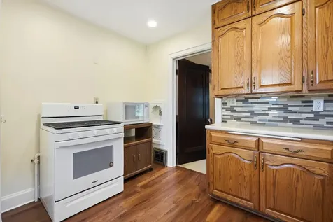 511 27TH Avenue Moline IL 61265