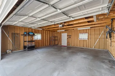 511 27TH Avenue Moline IL 61265