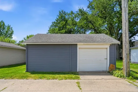 511 27TH Avenue Moline IL 61265