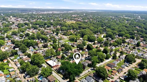 511 27TH Avenue Moline IL 61265