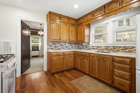 511 27TH Avenue Moline IL 61265