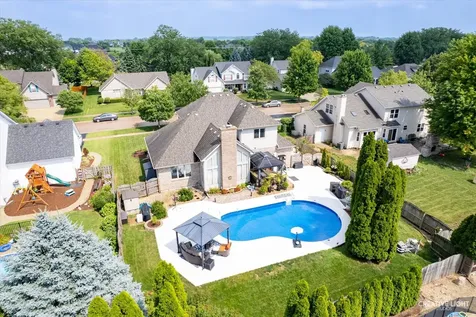 413 Windsor Drive Oswego IL 60543