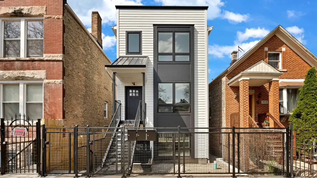 2626 West 21st Street Chicago IL 60608