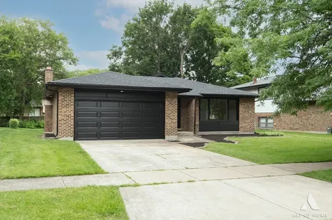910 College Avenue Matteson IL 60443