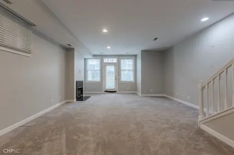2938 North Damen Avenue Chicago IL 60618