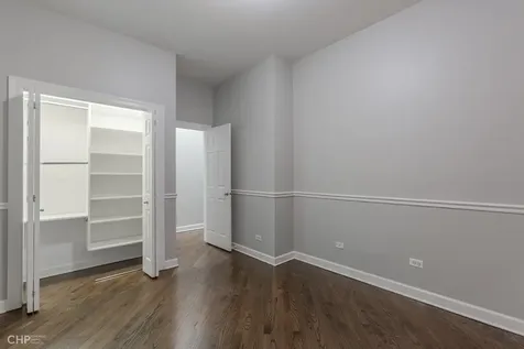 2938 North Damen Avenue Chicago IL 60618