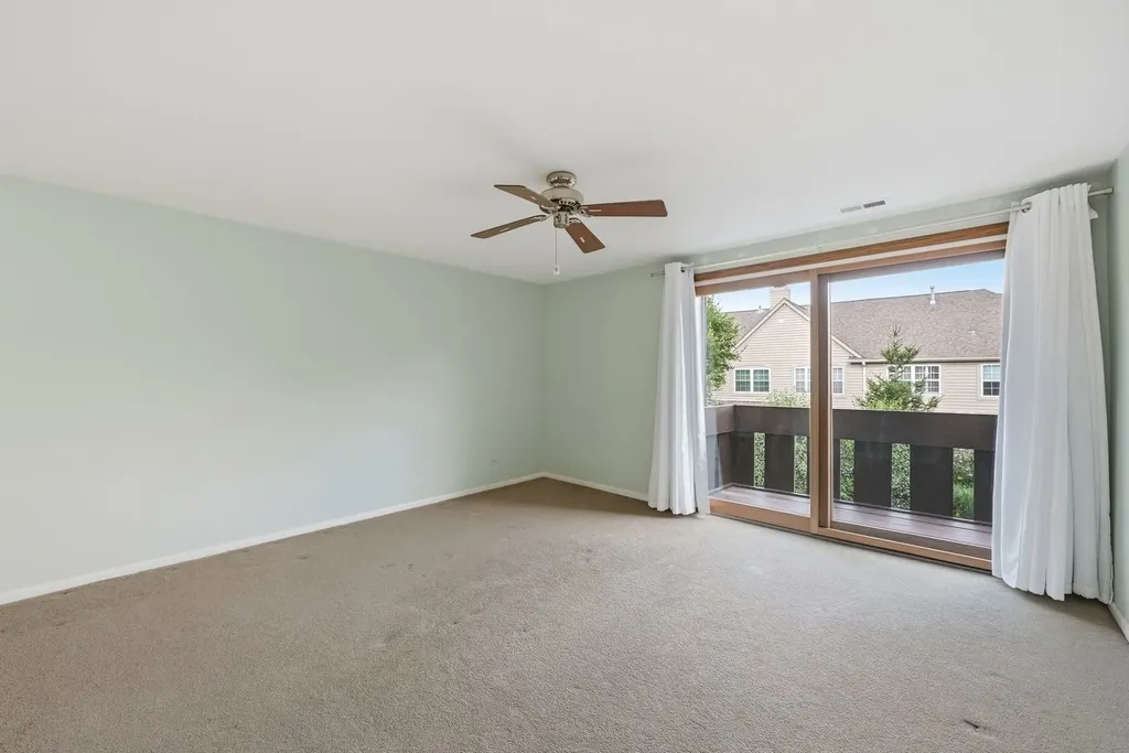 221 Cascade Drive Indian Head Park IL 60525