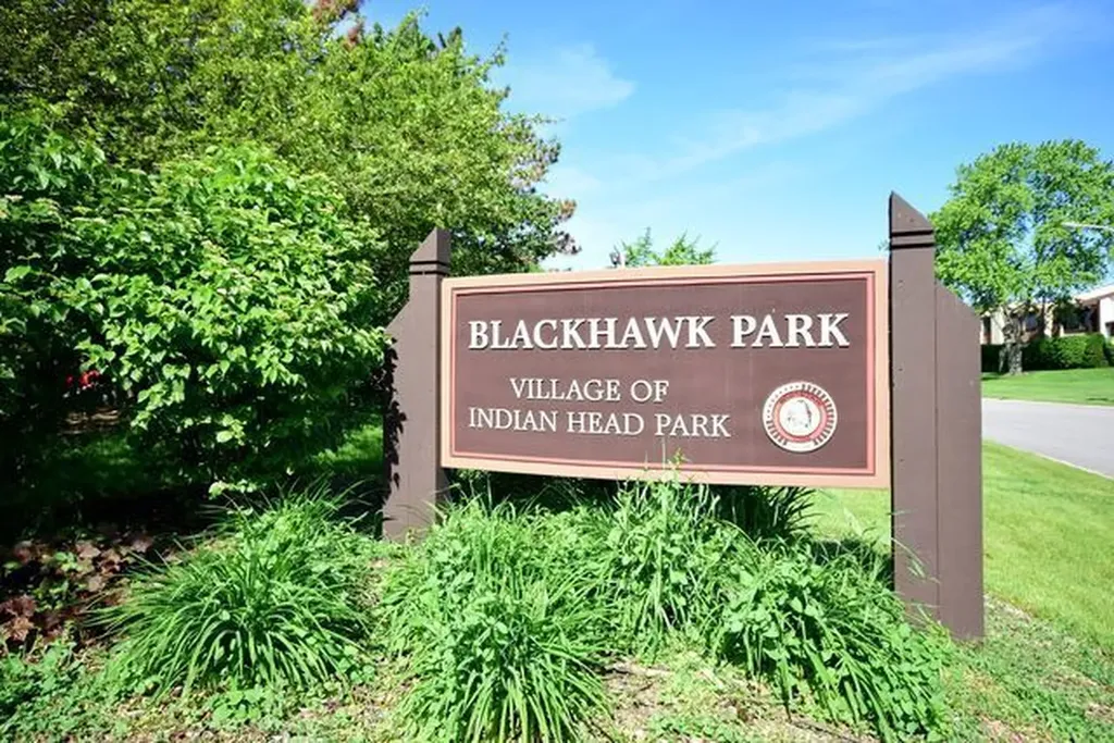 221 Cascade Drive Indian Head Park IL 60525