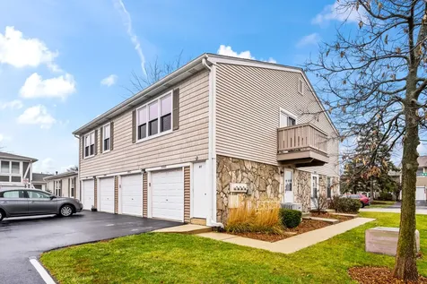 1040 Hampton Harbor Schaumburg IL 60193