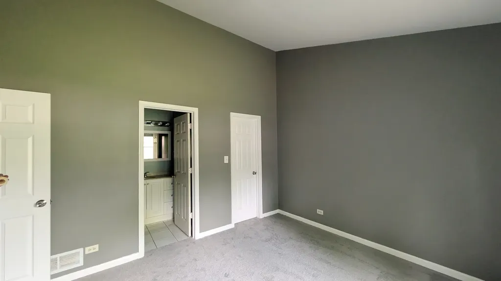 568 Manor Place Aurora IL 60506